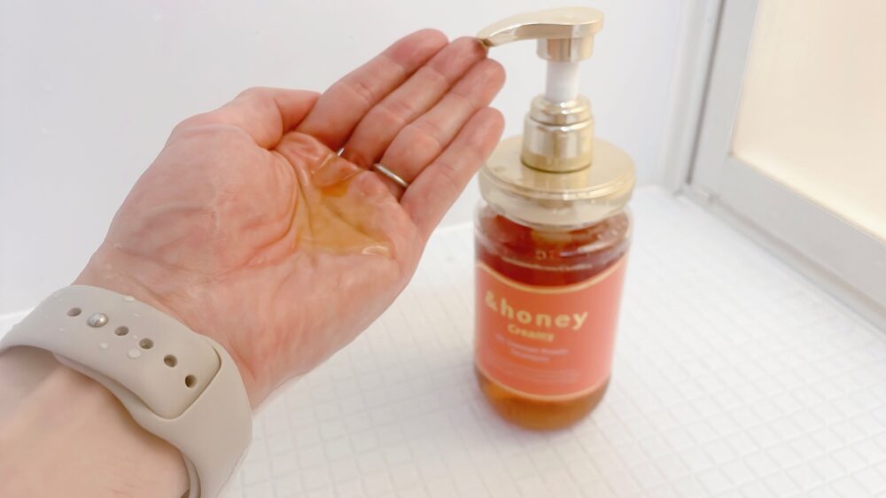 ＆honey（アンドハニー）クリーミーEXダメージリペアシャンプーの液体